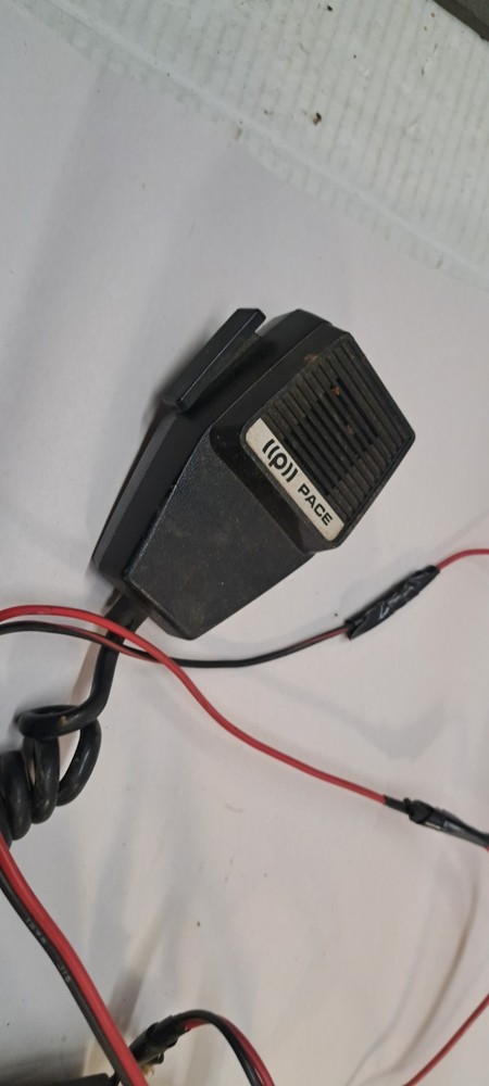 Pace 8046- 40 Channel CB Radio with Microphone