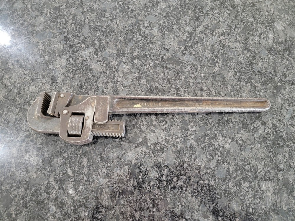 Vintage Trimo 18 Pipe Wrench