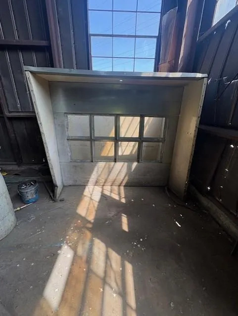 OPEN FACE PAINT / DUST BOOTH STOCK# 4115