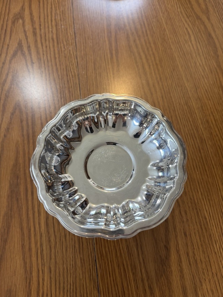Wm. Rogers silverplate candy dish, 5.5” diameter
