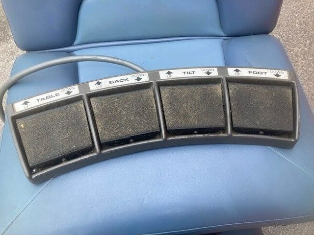 Midmark Ritter 75 Evolution Examination Chair 119 w/Footswitch 115VAC