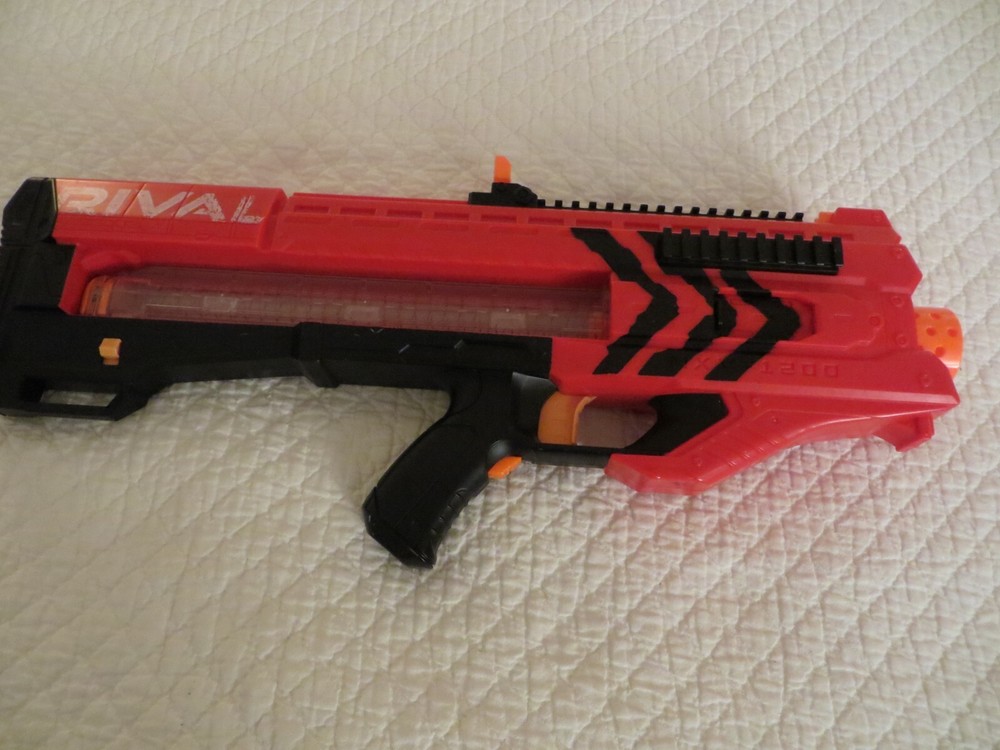 NERF Rival Zeus MXV-1200 Blaster - Red / Blue - B1593