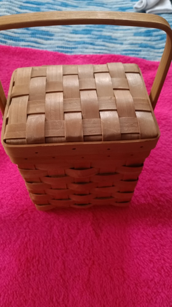 Wicker Basket 🧺 With Handle