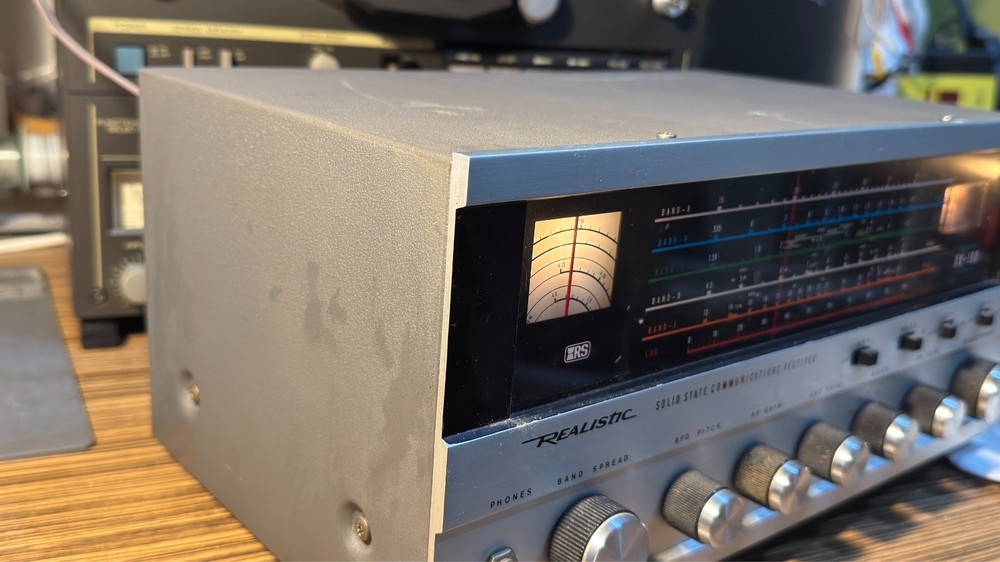 Realistic DX-160 Solid State Communications Receiver -Serviced – Working – AS-IS