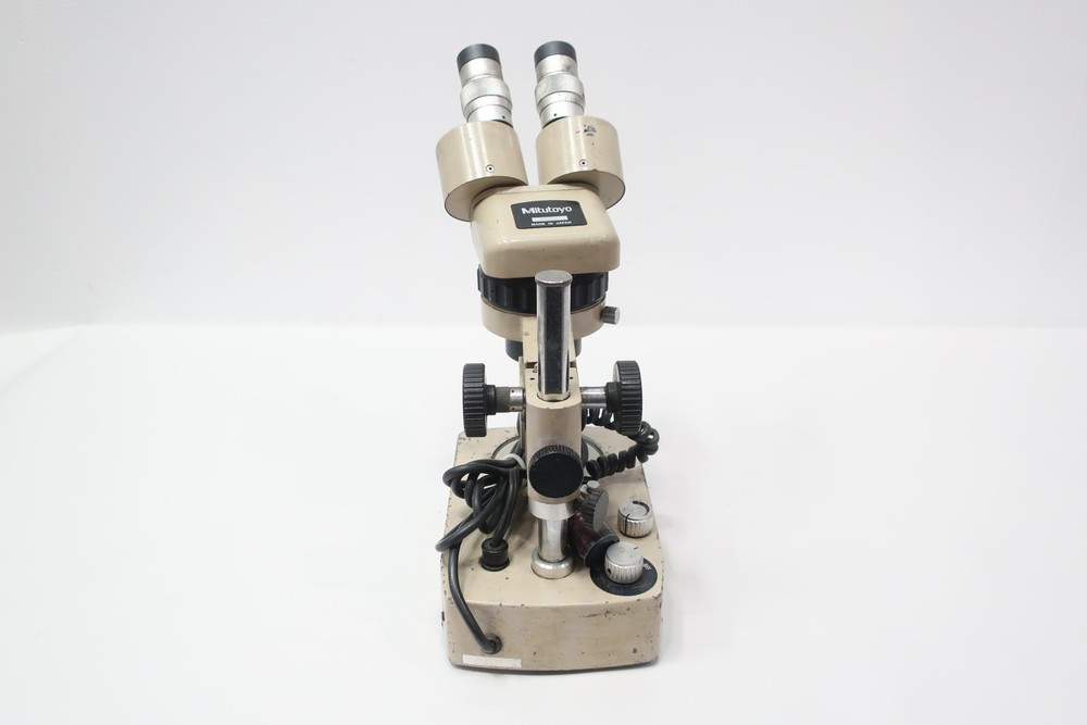 Mitutoyo 90032 Microscope