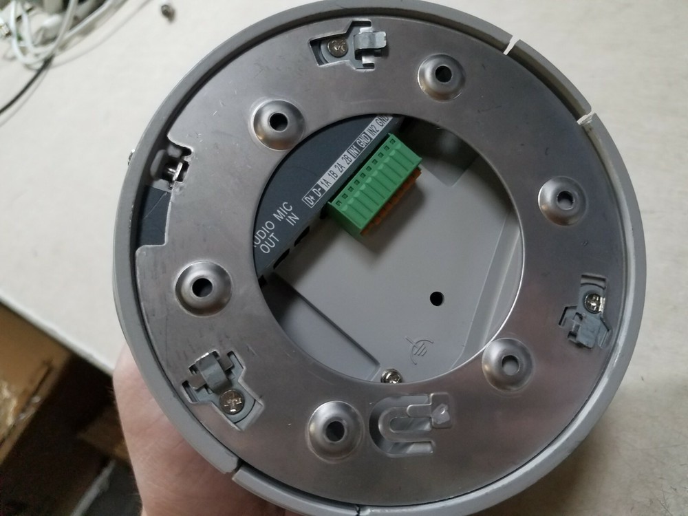 Interlogix Security Camera TVD-M3225V-2-N TruVision Dome UNTESTED