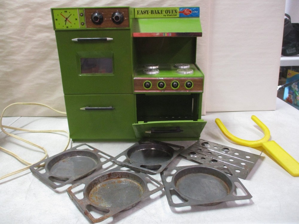 Kenner Premier Model Easy Bake Oven