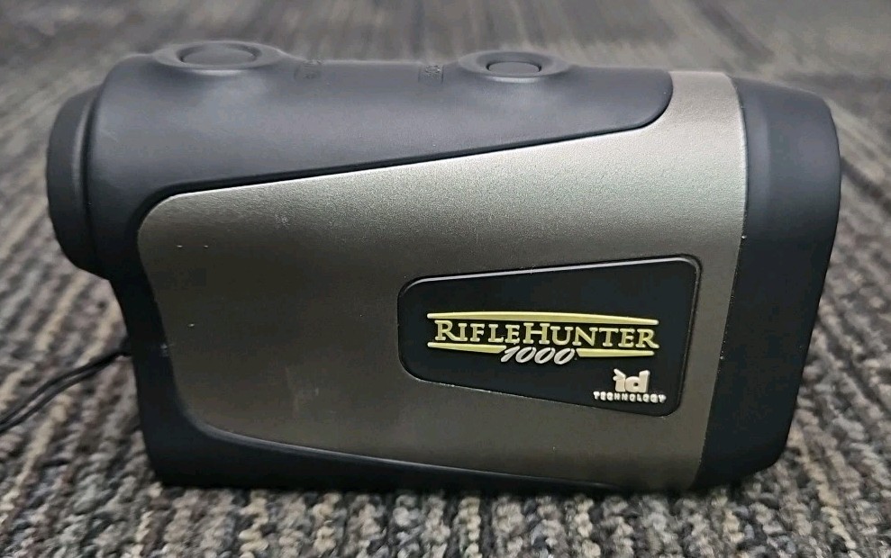 Nikon RifleHunter 1000 Rangefinder with Carry Case