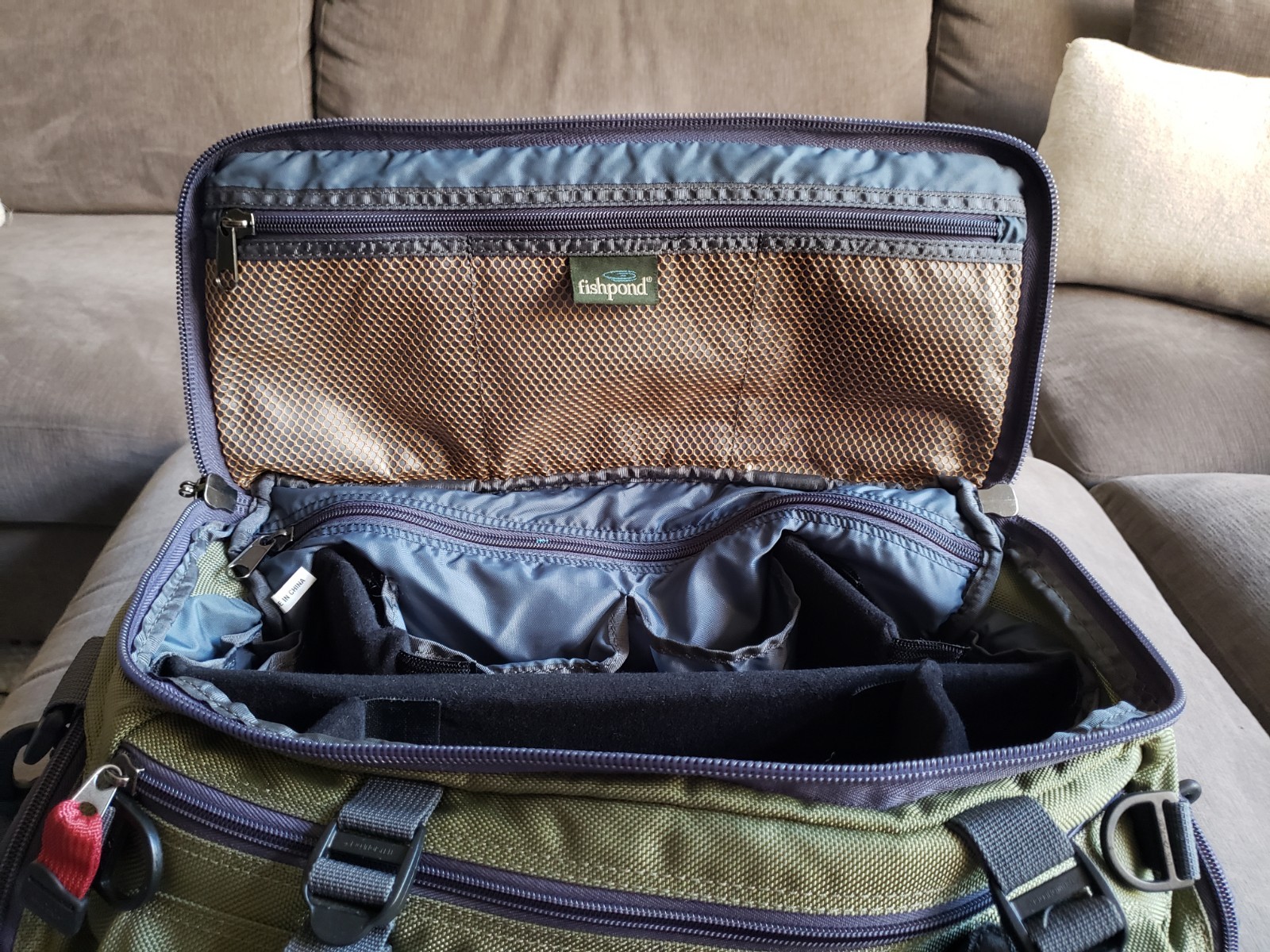 RARE! Fishpond Cloudburst Fly Fishing Olive River Gear Travel Molded Bag GREAT!