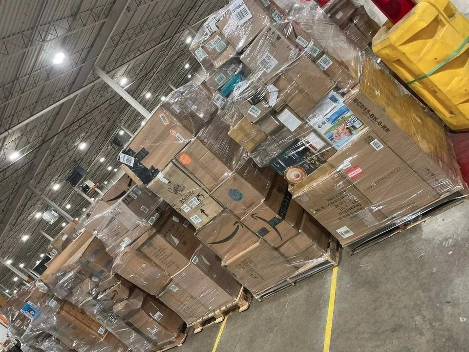 brand new liquidation box from Amazon And Target/large