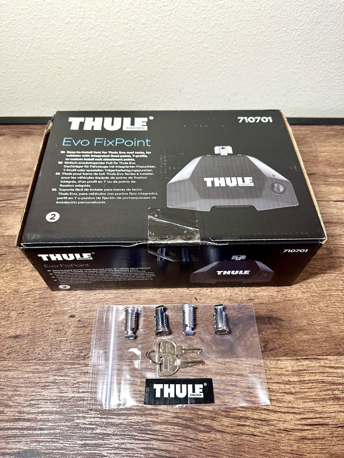 Thule Evo Fixpoint FootPack 710701 + Thule Metal Lock 4-Pack (Free $74.95 Value)
