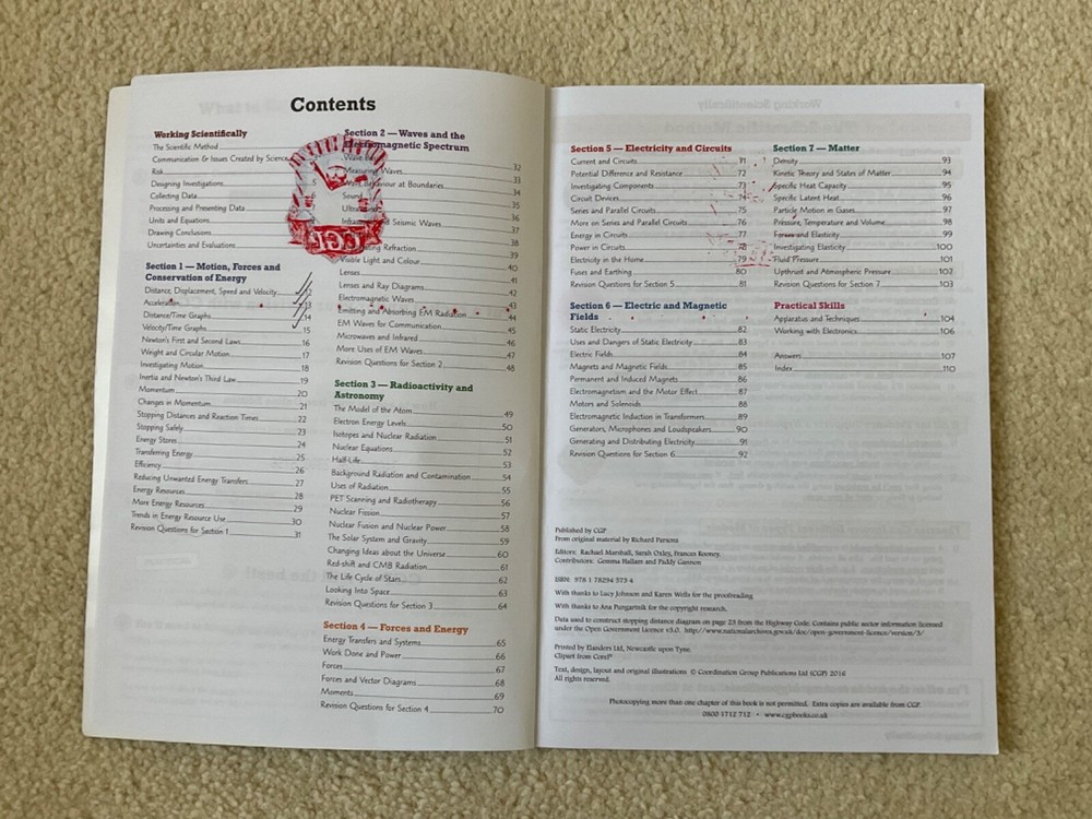 CGP Edexcel GCSE Physics Revision Guide & Exam Practice Book