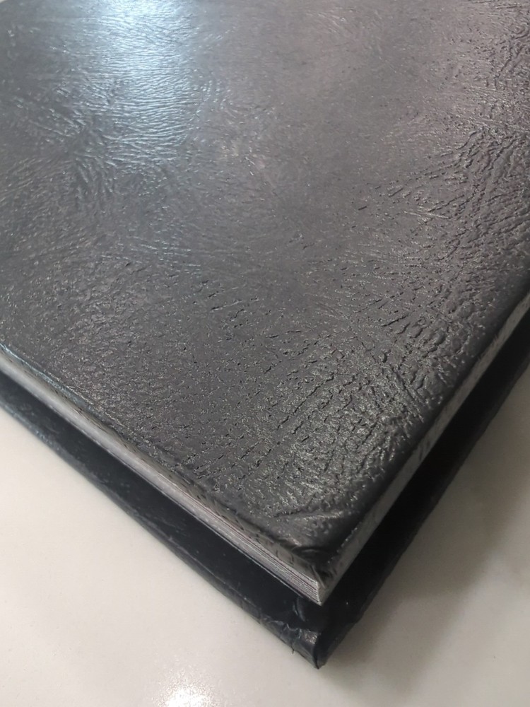 KISS Book KISSTORY USED Nice Ships Free DRGLAS