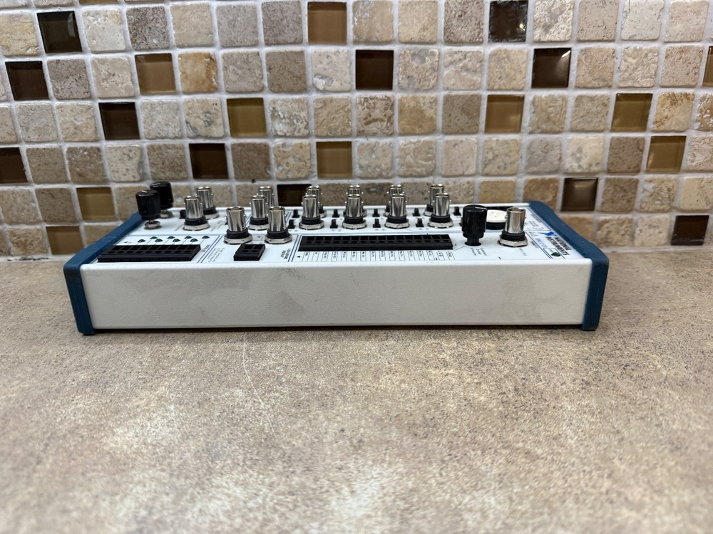 National Instruments BNC-2120 Shielded Connector Block