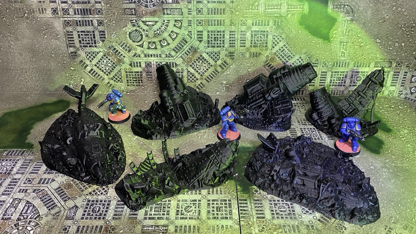 Tabletop Terrain: Crashed Planes\Scatter Terrain Warhammer 40K Compatible -7 PCS