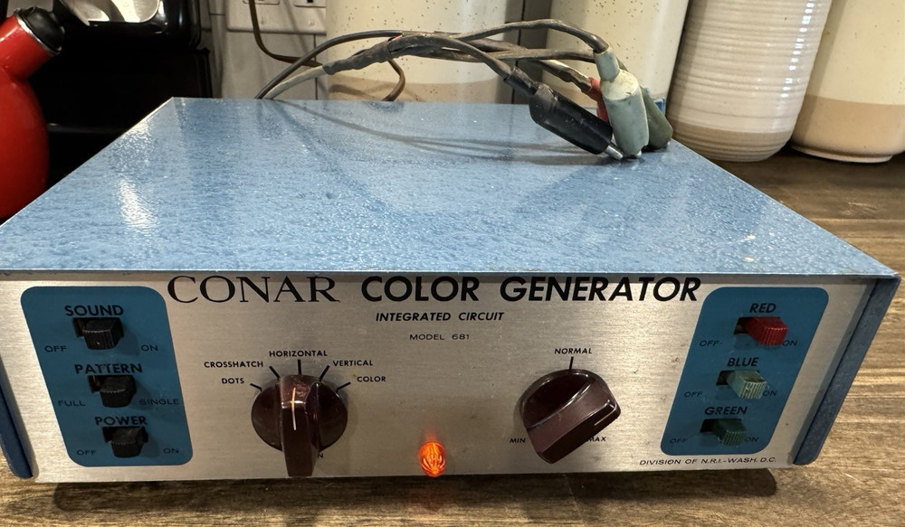 Vintage Conar Color Generator Model 681