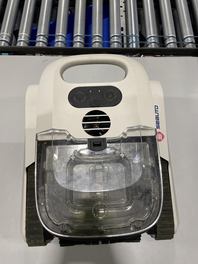 HYDRUS SEAUTO SEAL PLUS SMART ROBOTIC POOL CLEANERS - - Scratch & Dent