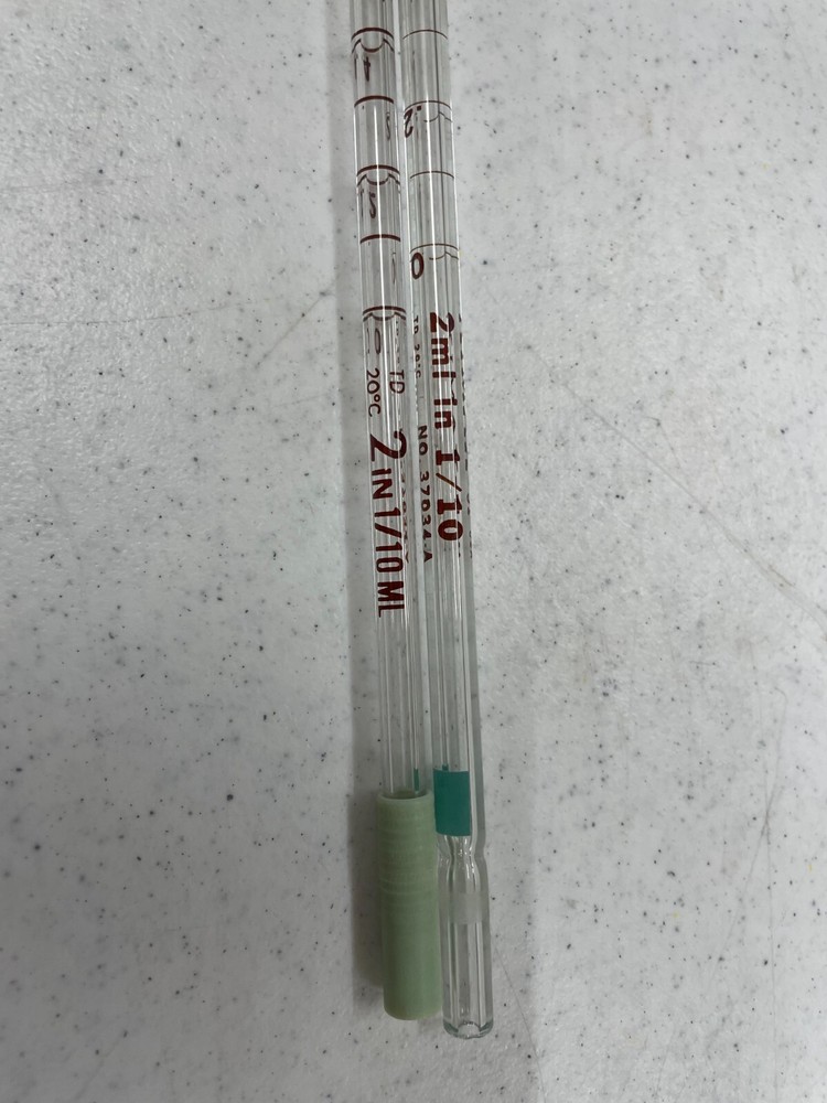 Assorted glass laboratory pipets