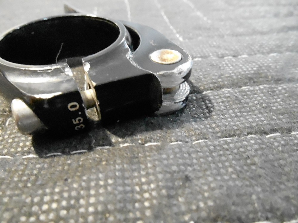 Salsa Quick Release Seatpost Clamp in Black