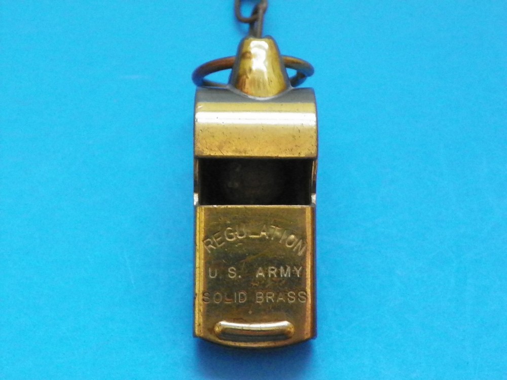 WWII ORIGINAL U.S. ARMY REGULATION SOLID BRASS WHISTLE WITH ORIGINAL CHAIN