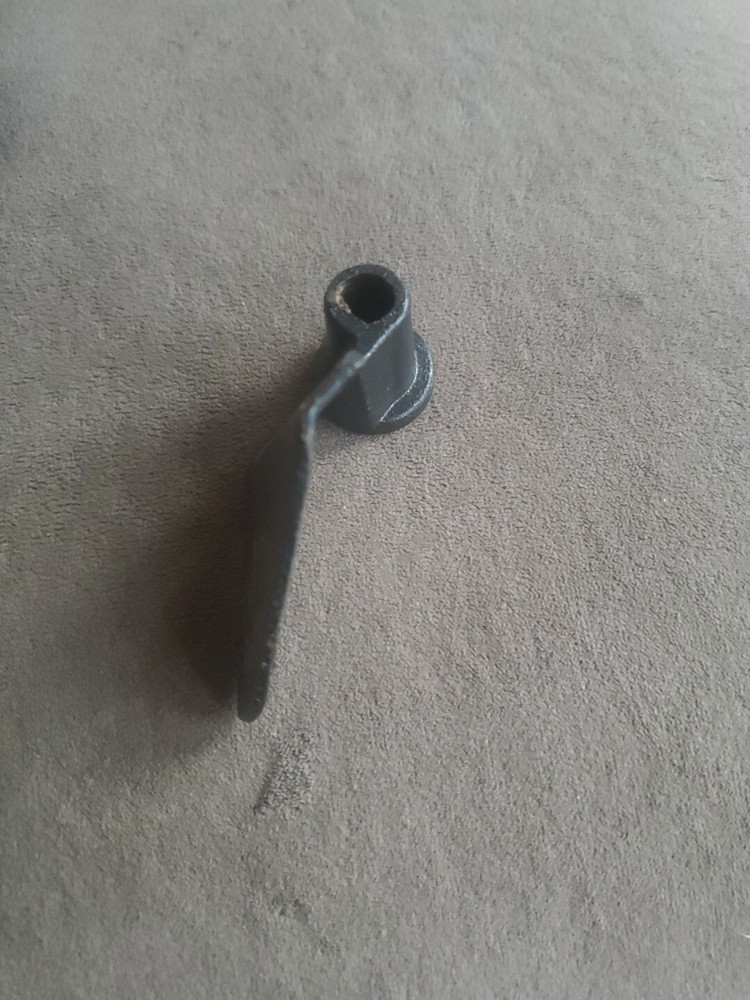 Hamilton Beach Bread Maker Replacement Part Paddle BM07