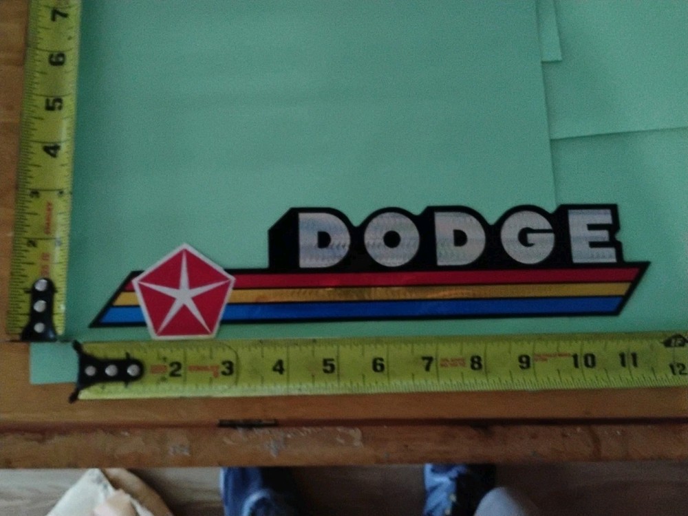 Dodge Vintage Prismatic Decal