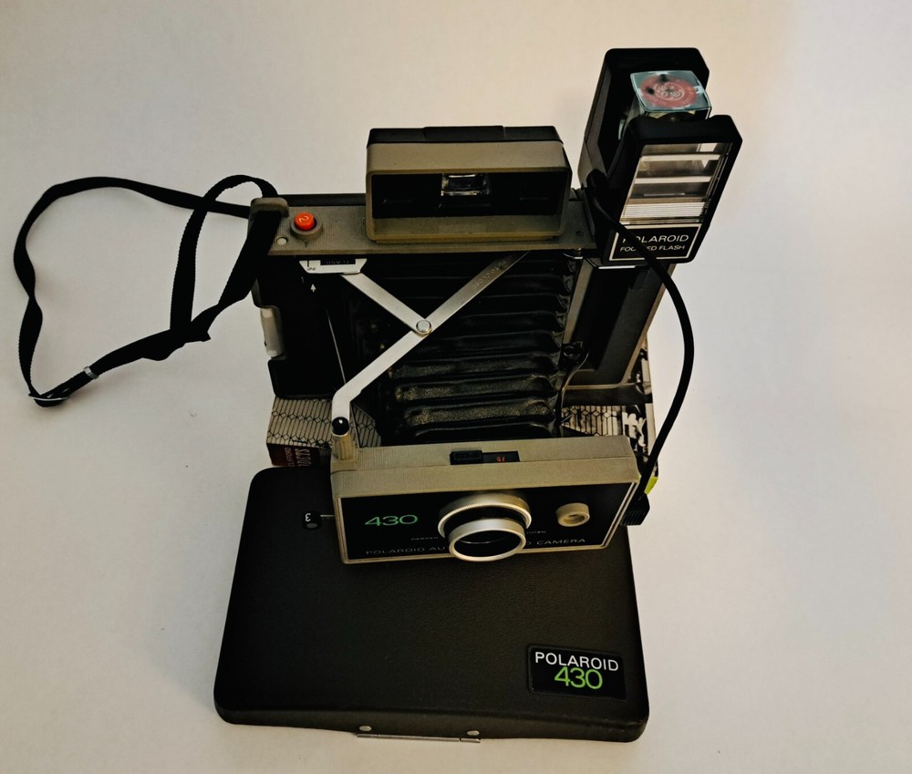 Poloroid Automatic Land Camera Model 430 with flash