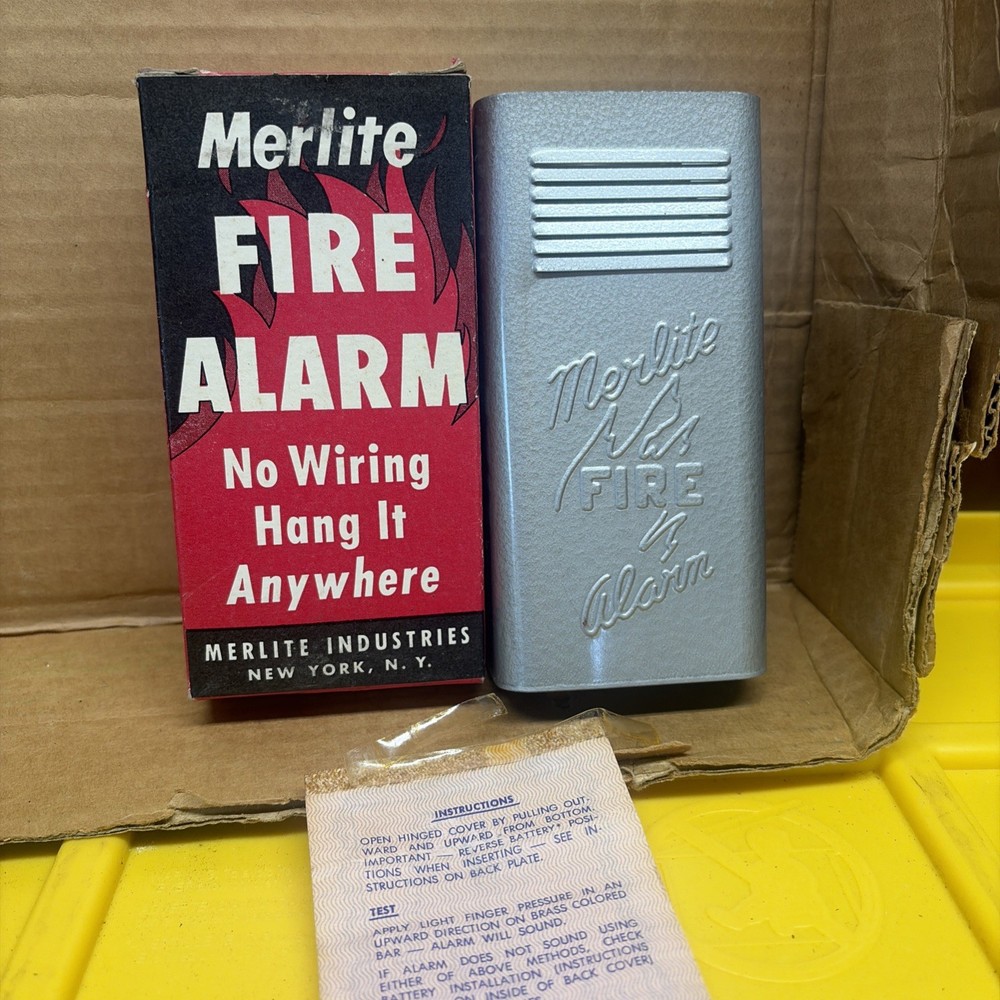 VINTAGE MERLITE FIRE ALARM IN BOX NOS DISPLAY
