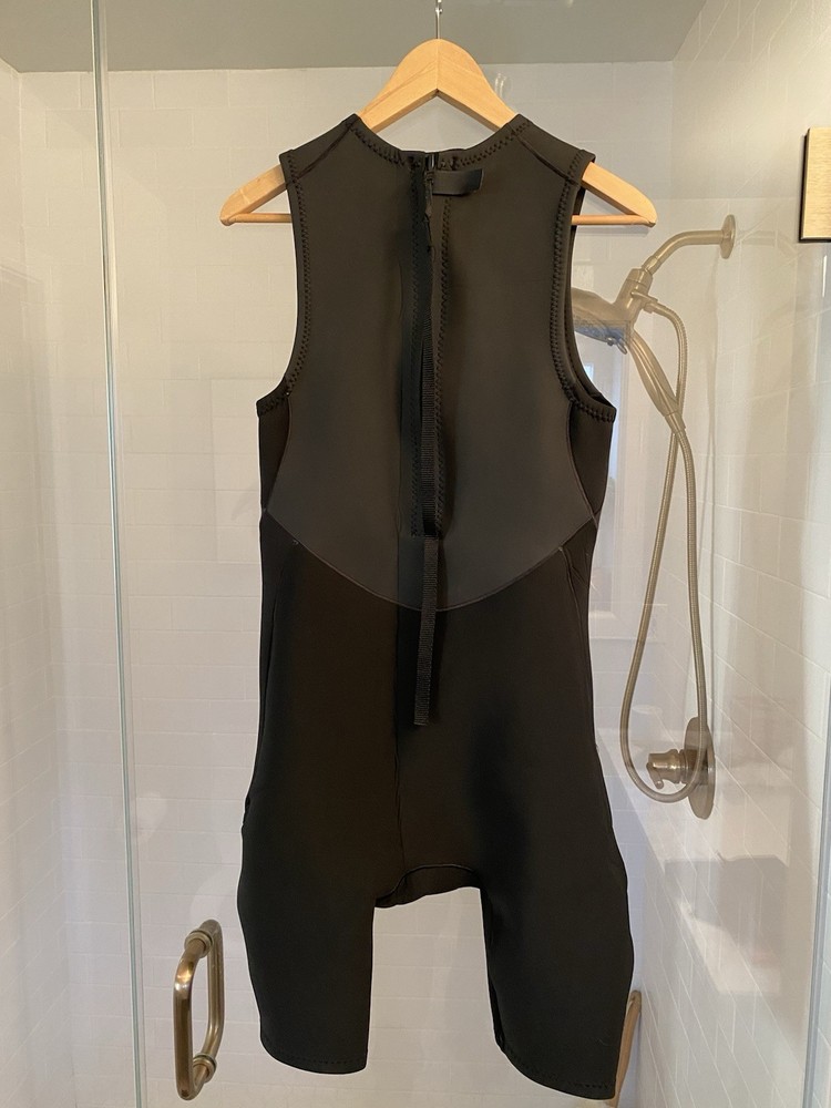 RipCurl wet suit - size MT