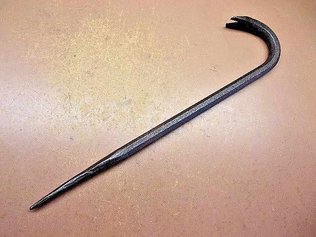 Vintage Unbranded Modified Crow Bar/Nail Puller Tool w/Pointed Alignment End