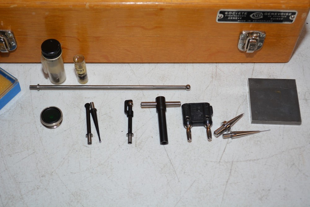 ^ Societe Genevoise Universal Measuring Machine #W4902