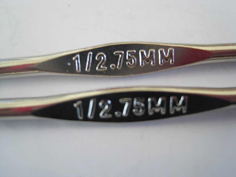 Crochet Hooks 1/2 75MM Lot 2