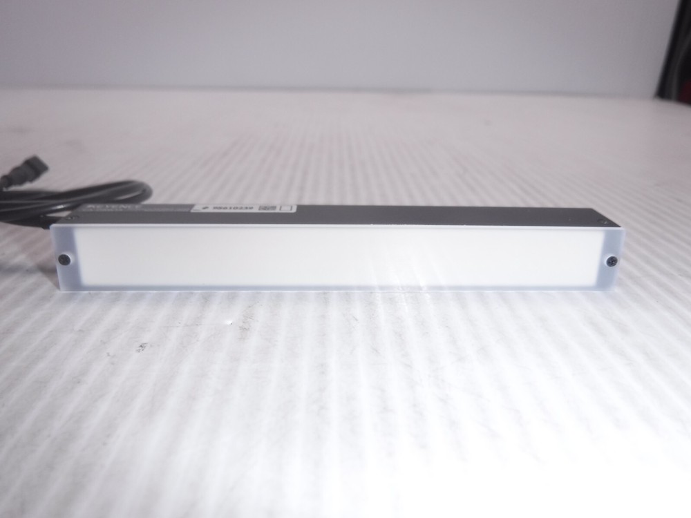Keyence CA-DBW13 White LED Bar Depth: M3 Max: 3mm
