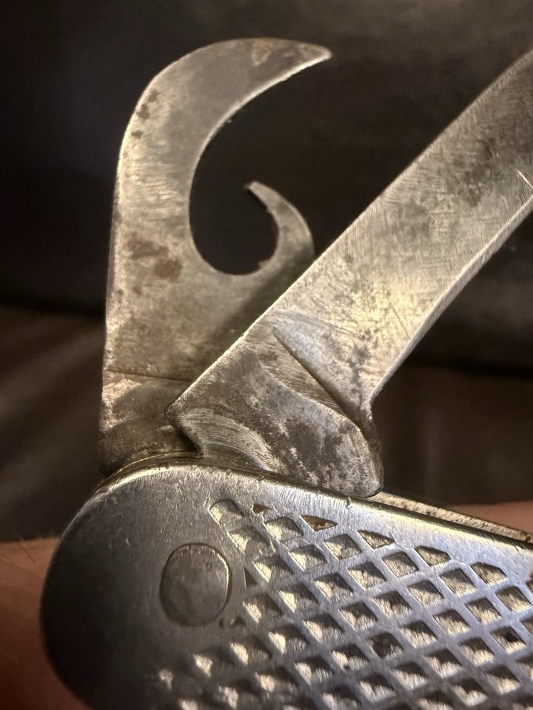 Unmarked WWII Era Pocket Knife