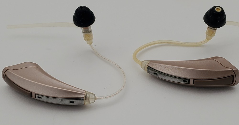 MICROTECH Hearing Aids Vector 12 BTE Pair Right & Left UNTESTED