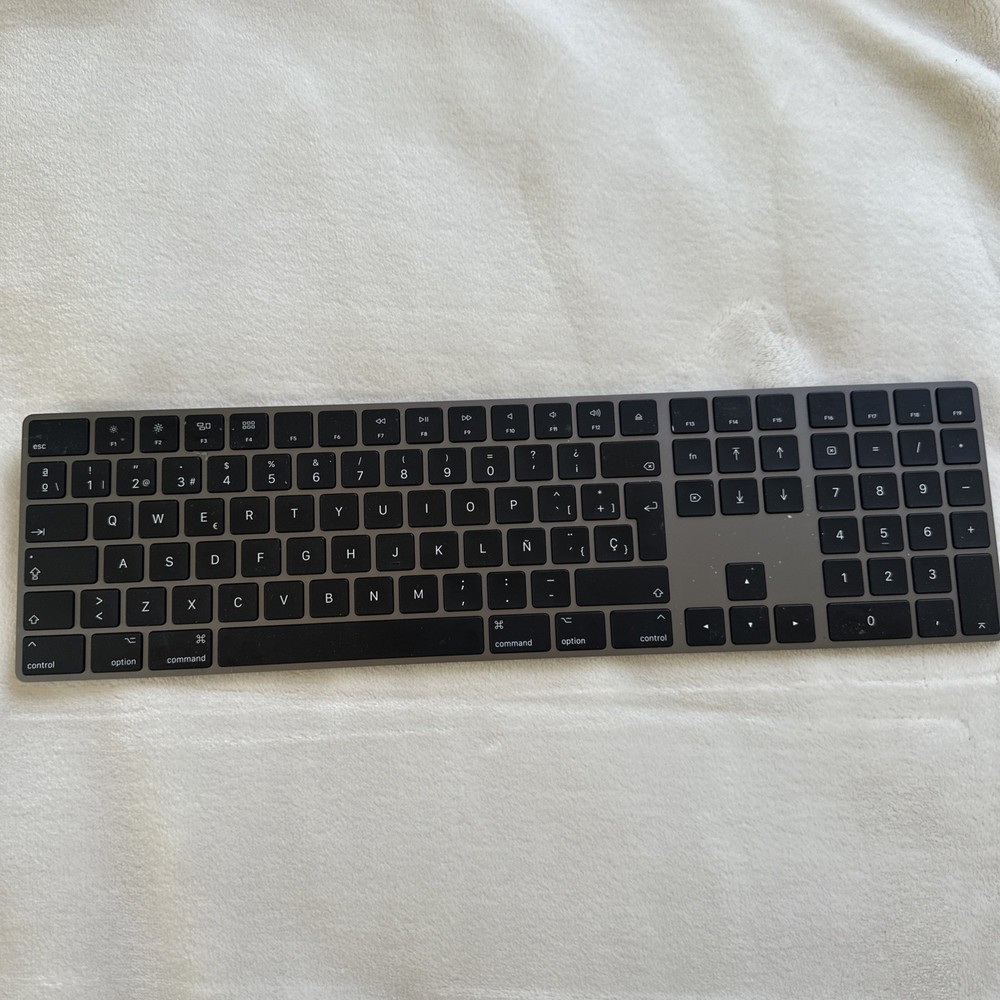Apple Magic Wireless Keyboard A1843 - Space Gray