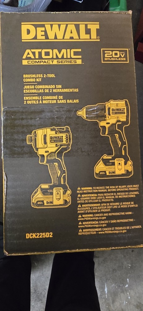 DEWALT DCK225D2 ATOMIC 20V MAX Brushless Compact Impact & Drill/Driver Combo Kit