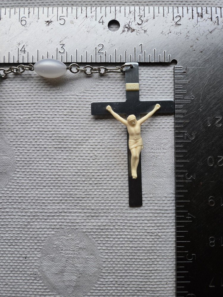 Vintage The Last Rosery Red Roses