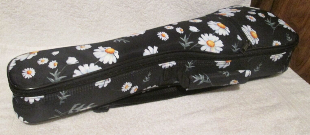 CLOUDMUSIC Ukulele Case Backpack For Soprano White Daisy Pattern on Black NICE