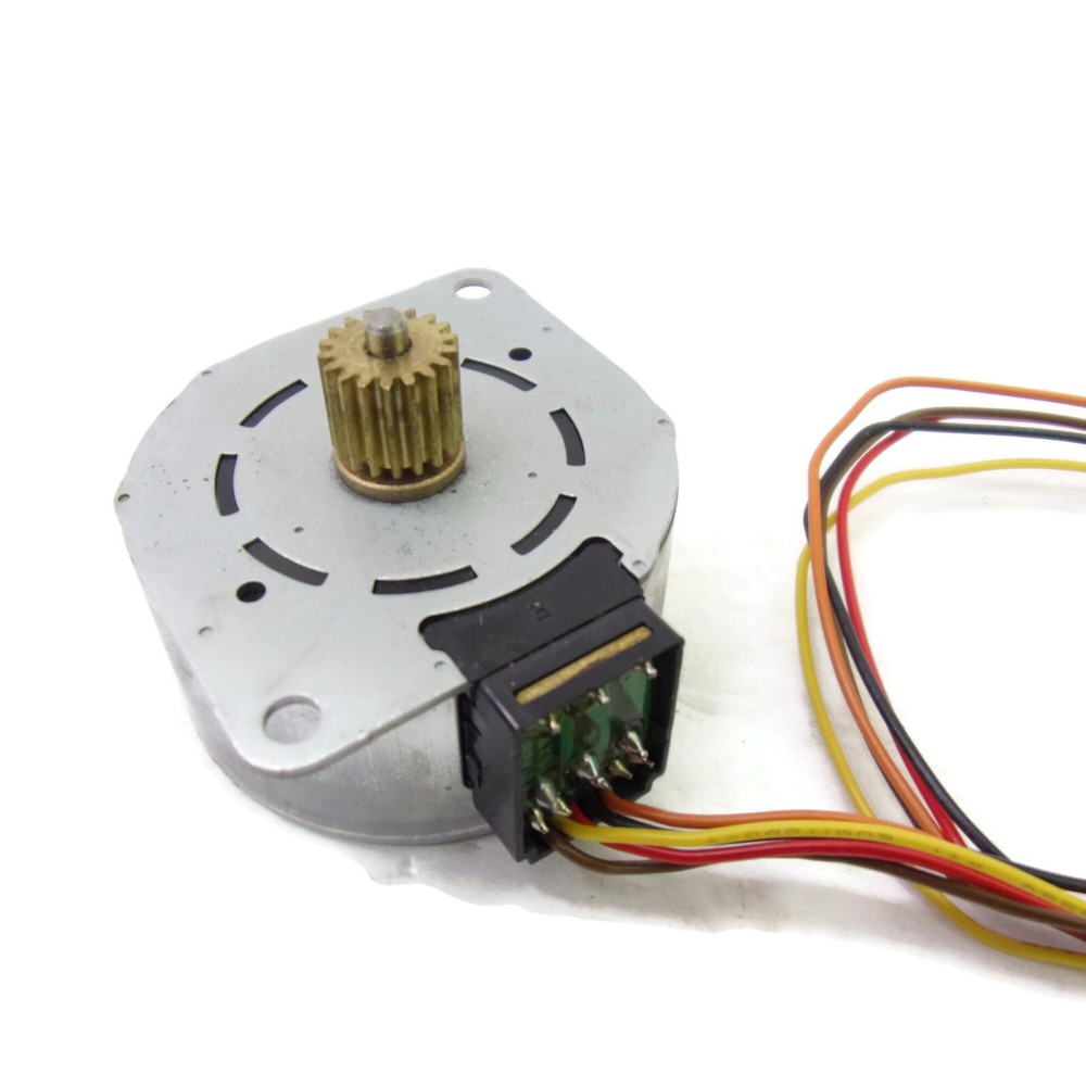 USED Sankyo MSCS048D83 Stepper Motor
