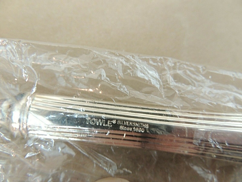 TOWLE PIE SERVER, SILVERPLATE TOW 3452