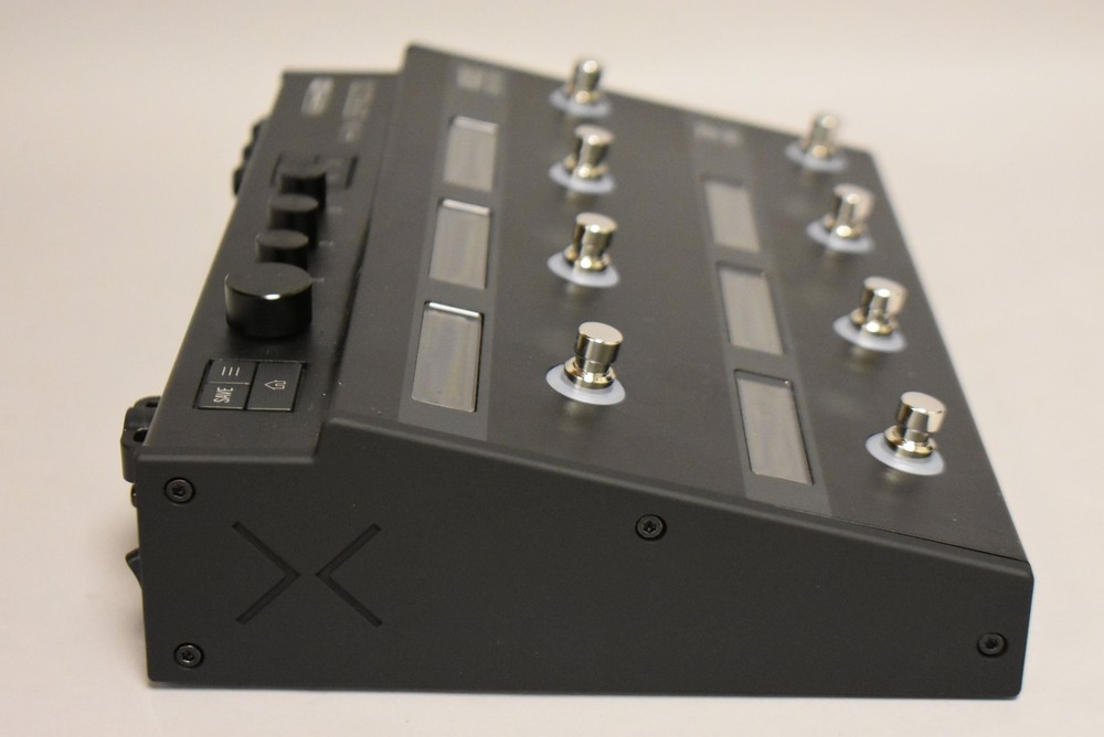 Line 6 HX Effects Multi-Effects Pedal w/BOX