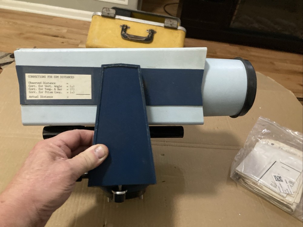 CUBITAPE MODEL DM-60F INFRARED EDM MEASURING DEVICE