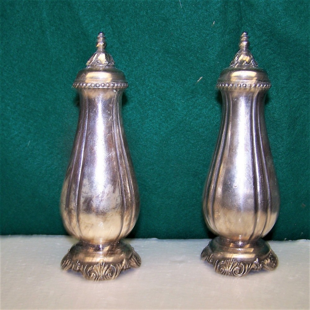 WALLACE SILVERPLATE  SALT & PEPPER  STRADIVARI