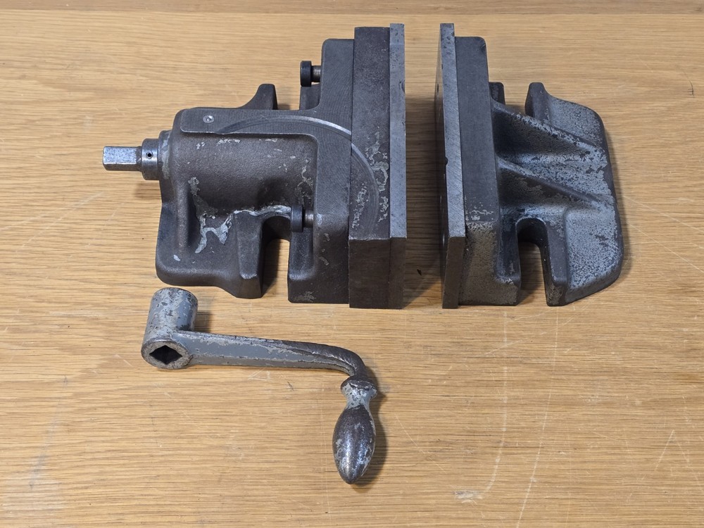 MOVEABLE JAW VISE TWO PIECE MACHINE VISE