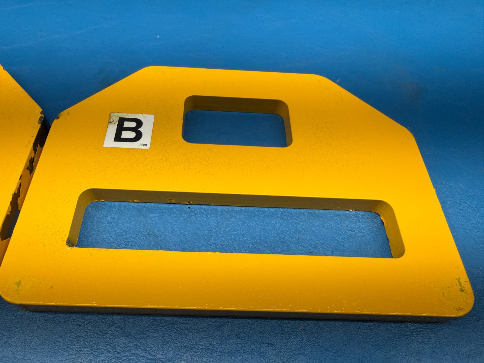 Vestil FTDC-6-4400 4,400lbs Capacity Forklift Yellow Tie-Down Clamps