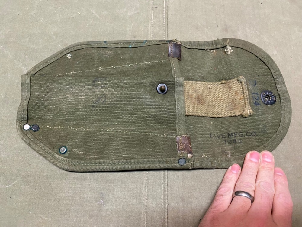 ORIGINAL WWII US ARMY M1943 M43 COMBAT FIELD SHOVEL CARRIER COVER-TRANSITIONAL