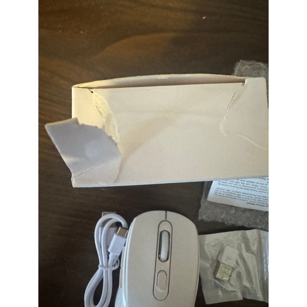 Wireless Bluetooth Mouse 2.4GHz USB Type-C Receiver with Dual Mode Switch White