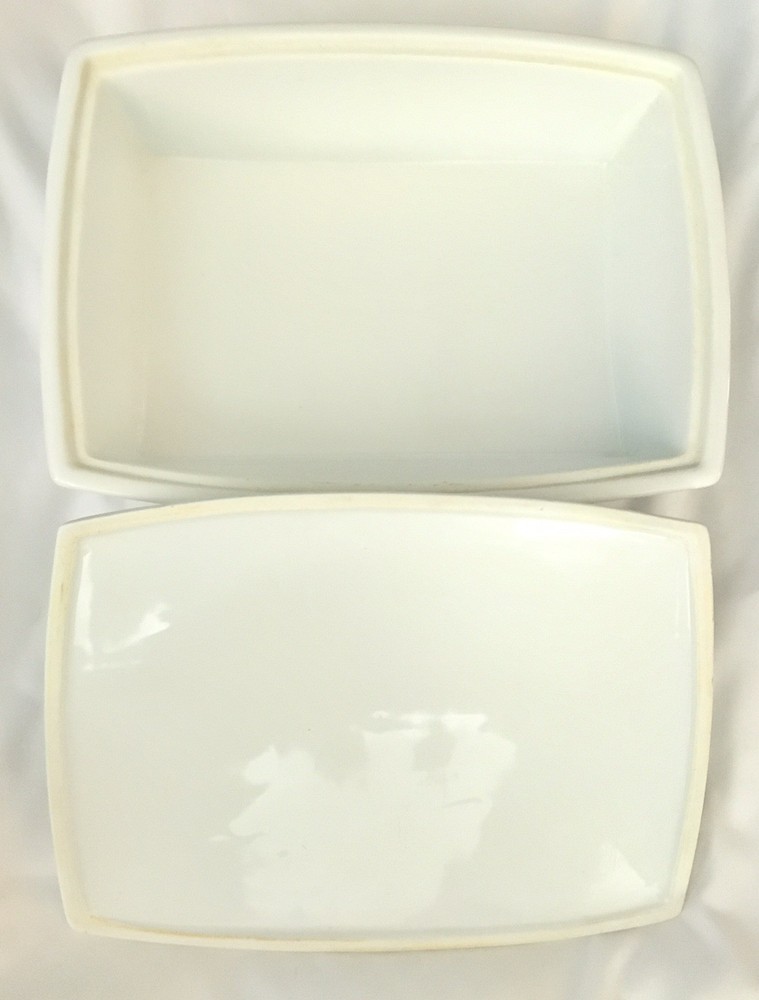 B Smith Casserole Warming Dish White