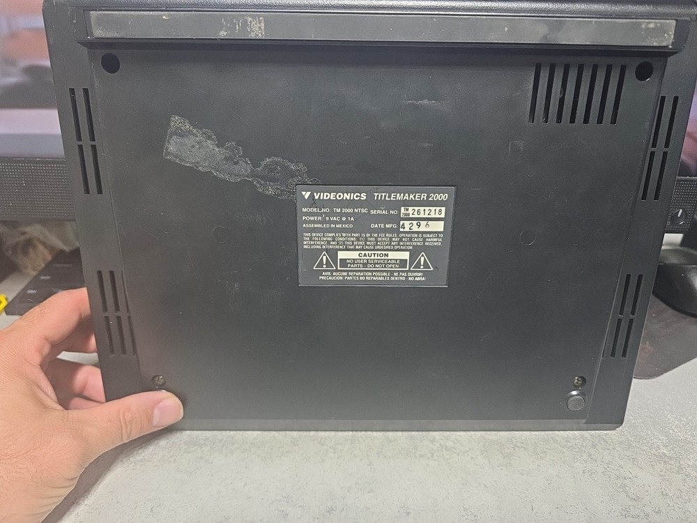 Videonics Video Titlemaker 2000 NTSC - As-Is, Unit Powers On Know Nothing Else